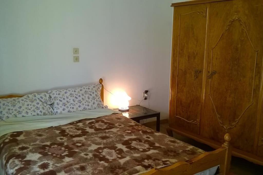 Private Bedrooms In Shared Apartment 135 Sm Athens Center Bagian luar foto